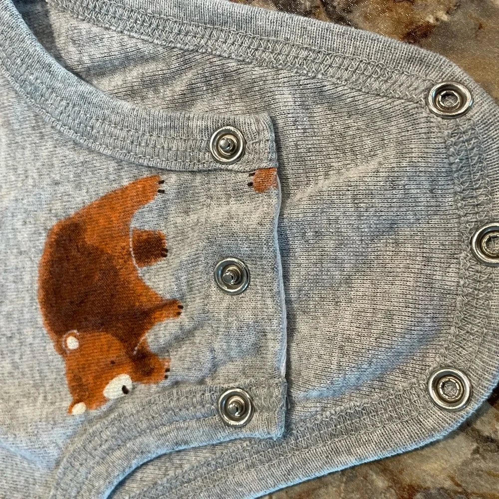 NWOT~ Baby Boy BUNDLE OF 2 long sleeves Onesies SZ: 3M Brown Bear Brown stripe
